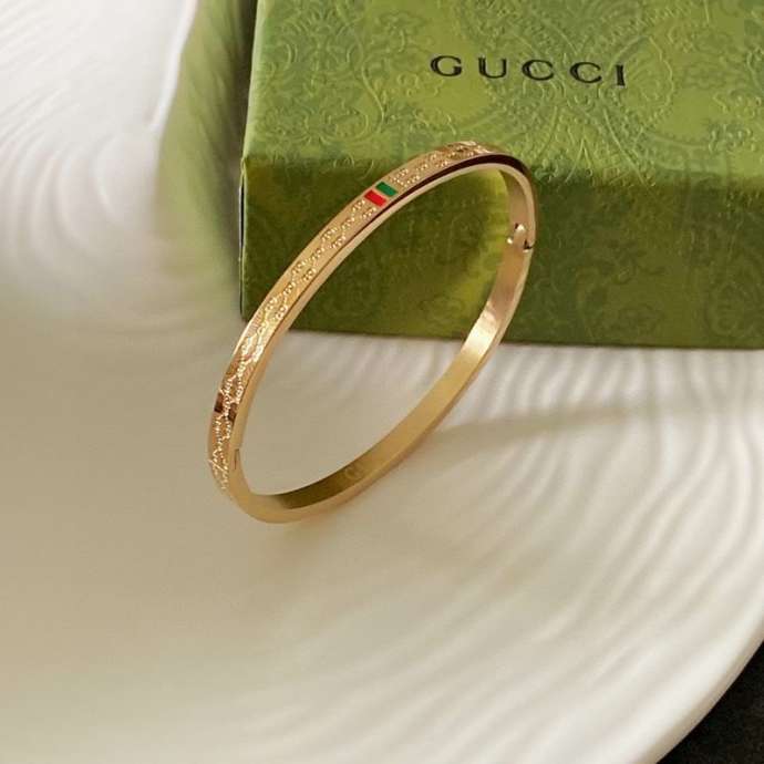 Picture of Gucci Bracelet _SKUGuccibracelet1226019379